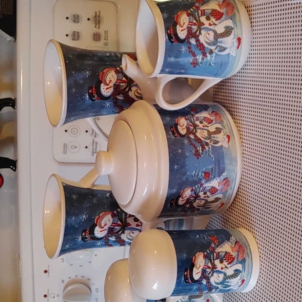 Winter tea set